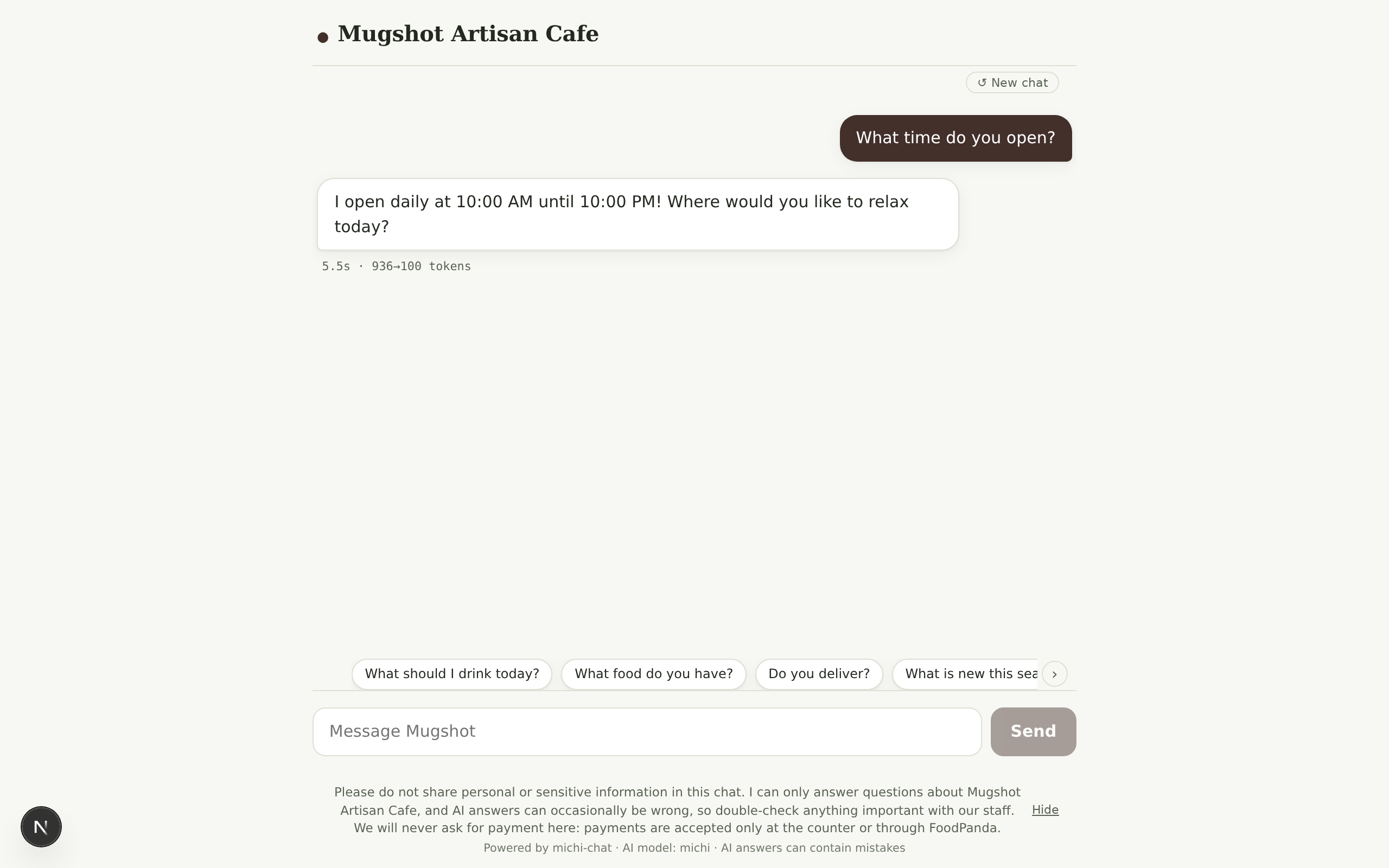 The visitor chat answering an opening-hours question